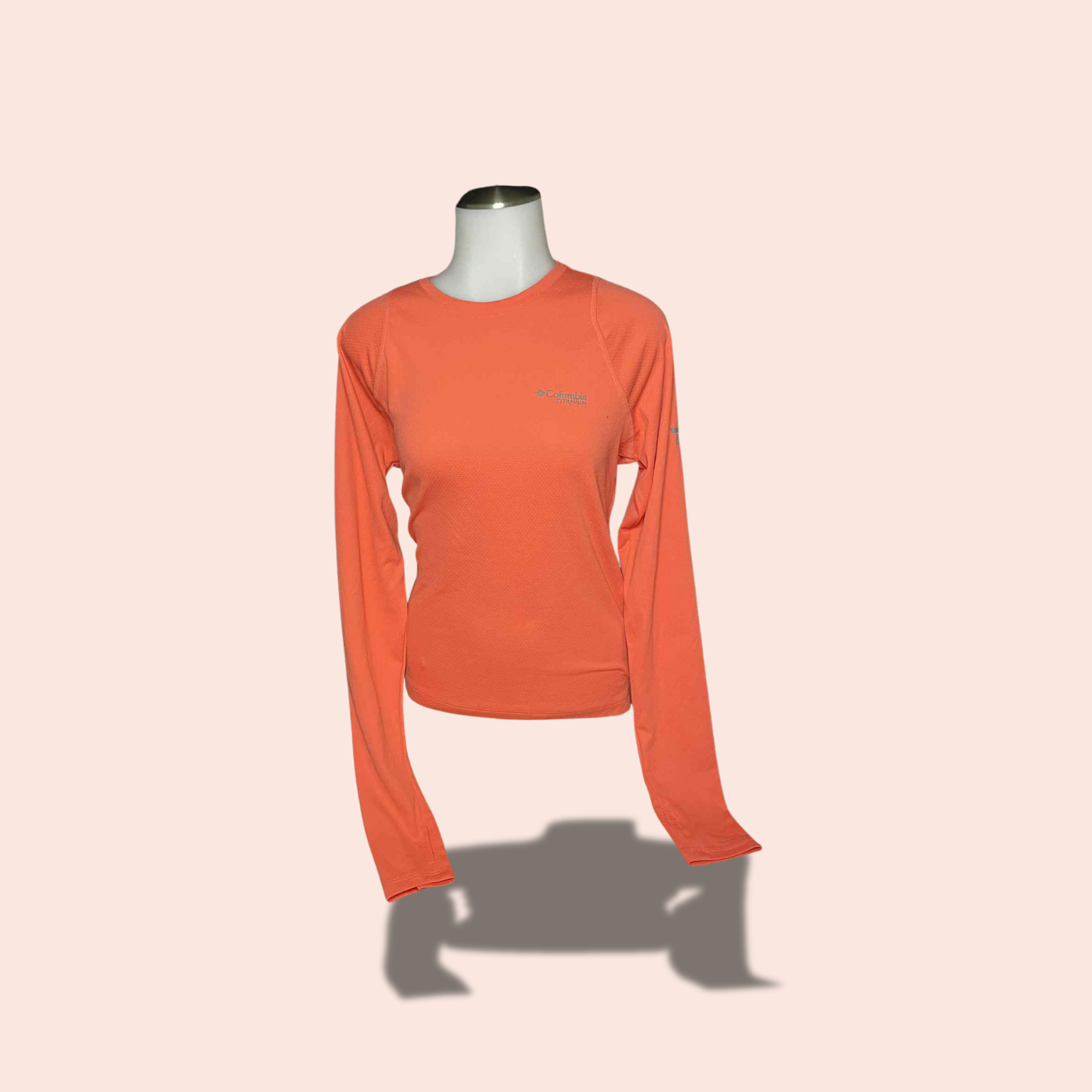 (SIZE MEDIUM) Columbia Orange Long-Sleeve Performance Shirt