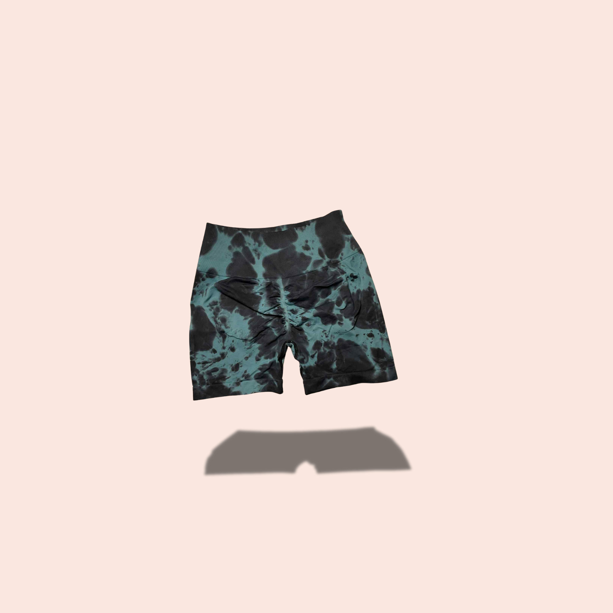 (SIZE MED) Body Paint Seamless Scrunch Shorts